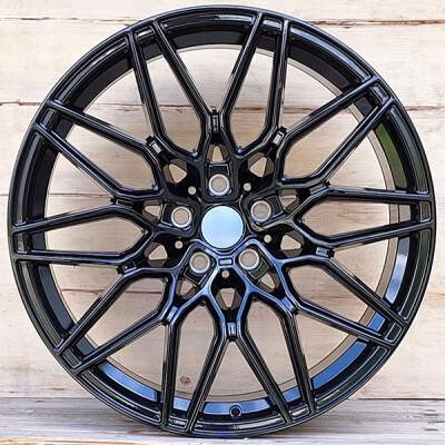 8,0x18 H3242F 5x120 30 Black 72.6 könnyűfém kerékt.